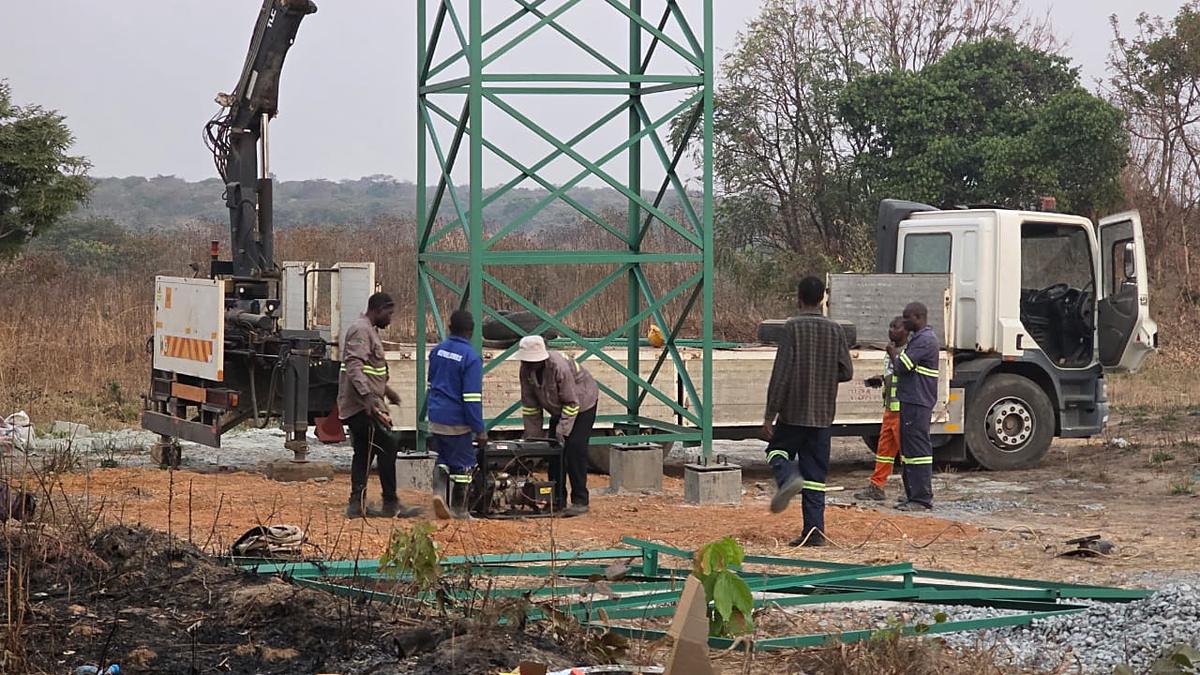 Kefree team working in an excavated trench